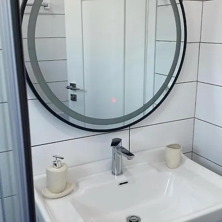 Apartment Violeta Yellow 1 Bedroom *